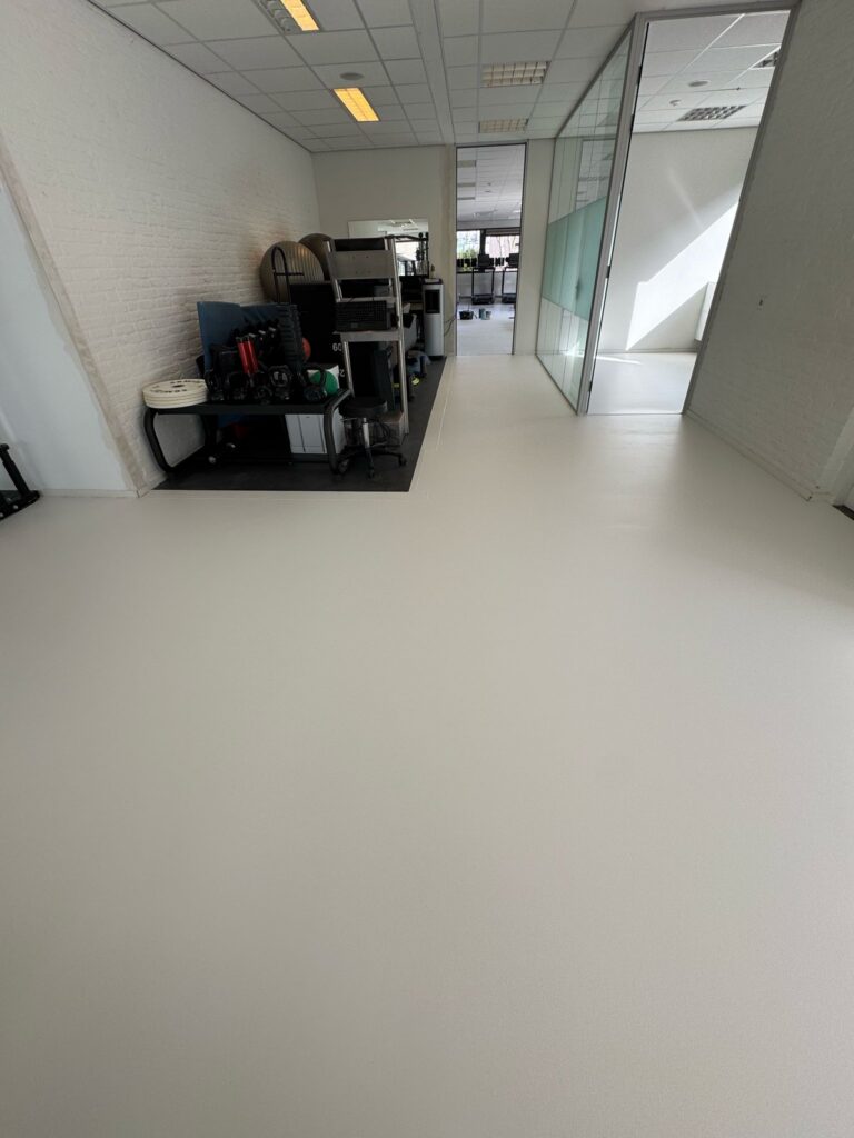 Epoxyvloer-voor-Spine -Breda